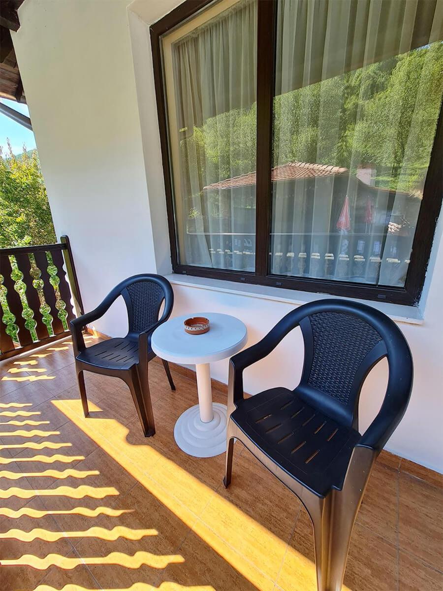 Family Hotel Chiflik Hills Chambre photo