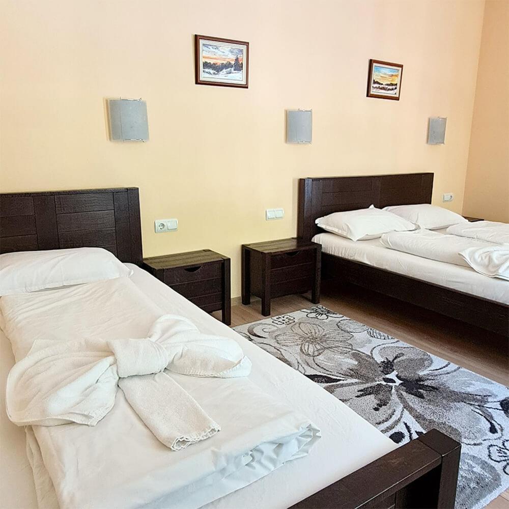 Family Hotel Chiflik Hills Chambre photo
